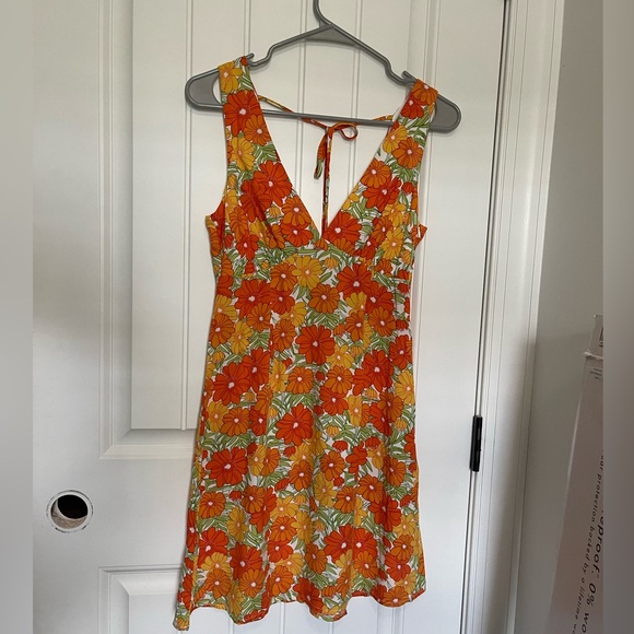 Mini dress - Picture 2 of 3